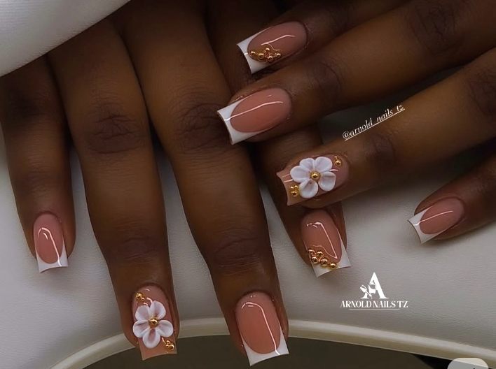 Nail art result at AIROS